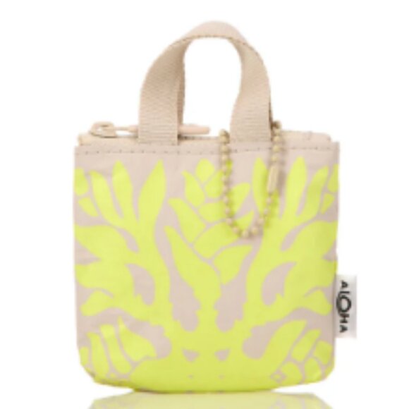 Aloha Collection Holiday Gift Box Set Mauka to Makai by Manuhealiʻi NWT - Picture 10 of 10